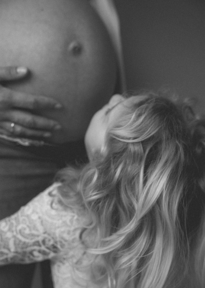 Babybauchshooting Nürnberg, Babybauchshooting, nürnberg, Schwangerschaftsfotos, hebamme, fürth, erlangen, bamberg, forchheim, Franken, Bayern, Babybauch, Schwanger, Babybelly, Klinik Haller Wiese, Geburtshaus Nürnberg, Nuernberger Nest, Hebammenhaus Nürnberg, die Familienbande, Geburtshaus Erlangen, Babyone, Babykochs, babywalz, frei Raum, Hebammen in Johannis, Frauenärzte Nürnberg Nord, Frauenarztpraxis Dr. med. Katrin Hüber, Dr. Monika Schwab, Frauenarztpraxis Nürnberg, Geburtshaus Forchheim, Geburtsvorbereitungskurs Nürnberg, Geburtsvorbereitungskurs Franken, Babybauchfotos, fotos in der Schwangerschaft,