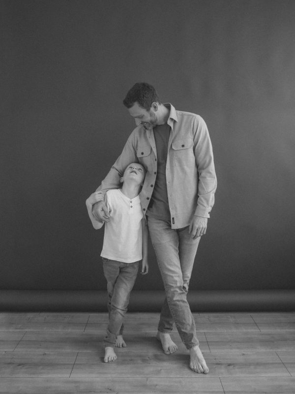 Vater und Sohn beim Familienshooting
