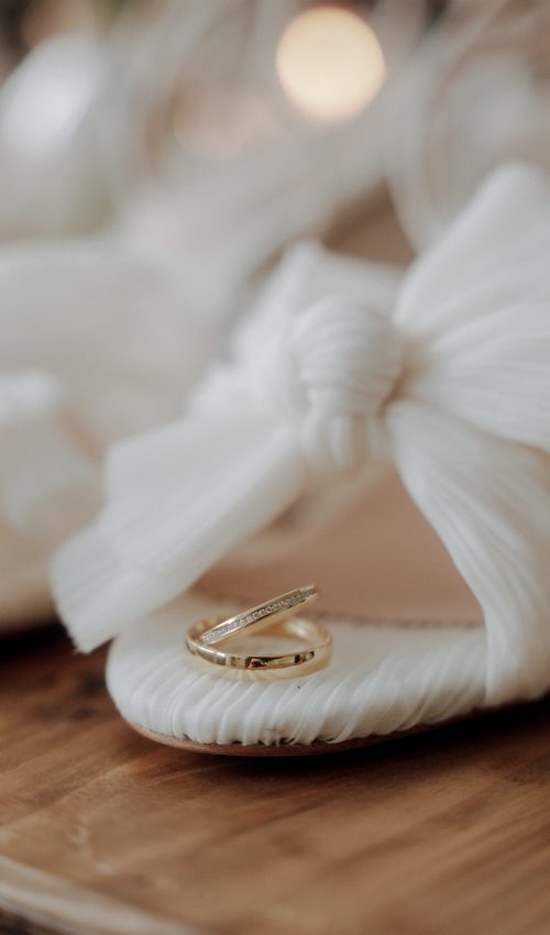 Hochzeitsfotografin, nürnberg, hochzeitsfotos, forchheim, bamberg, erlangen, fürth, Ansbach, Roßtal, Altdorf, Leinburg, Diepersdorf, Trauung, Freie Trauung, Trauredner, Standesamt Nürnberg, Standesamt Fürth, Standesamt Erlangen, Schloss Wiesenthau, Jägers Gwächshaus, Bootshaus Nürnberg,Schuler Himmlische Hochzeiten, Stadtvilla Nürnberg, Hochzeitsladen Nürnberg, Logensaal, Altes Forsthaus Fürth, Orangerie, Schloss Burgfarrnbach, Eventlocation Schloss Thurn, Schloss Hemhofen, Schloss Atzelsberg, Gut Wolfgangshof, Schloss Faber Castell, Tucherschloss, Schloss Neunhof, Schloss Seehof, Schloss Jägersburg, Schloss Burgellern, Winzerhof Stahl, Neue Residenz, Residenzschloss Bamberg, Altes Schloss Eremitage, Hofgarten Eremitage, Trauringe, individuelle Trauringe, Brautmodengeschäft, Kleider machen Bräute, Oh yes Bridal, das Brautwohnzimmer