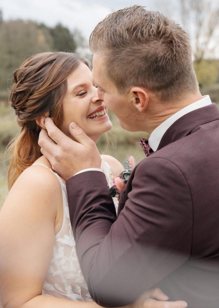 Hochzeitsfotografin, nürnberg, hochzeitsfotos, forchheim, bamberg, erlangen, fürth, Ansbach, Roßtal, Altdorf, Leinburg, Diepersdorf, Trauung, Freie Trauung, Trauredner, Standesamt Nürnberg, Standesamt Fürth, Standesamt Erlangen, Schloss Wiesenthau, Jägers Gwächshaus, Bootshaus Nürnberg,Schuler Himmlische Hochzeiten, Stadtvilla Nürnberg, Hochzeitsladen Nürnberg, Logensaal, Altes Forsthaus Fürth, Orangerie, Schloss Burgfarrnbach, Eventlocation Schloss Thurn, Schloss Hemhofen, Schloss Atzelsberg, Gut Wolfgangshof, Schloss Faber Castell, Tucherschloss, Schloss Neunhof, Schloss Seehof, Schloss Jägersburg, Schloss Burgellern, Winzerhof Stahl, Neue Residenz, Residenzschloss Bamberg, Altes Schloss Eremitage, Hofgarten Eremitage, Trauringe, individuelle Trauringe, Brautmodengeschäft, Kleider machen Bräute, Oh yes Bridal, das Brautwohnzimmer