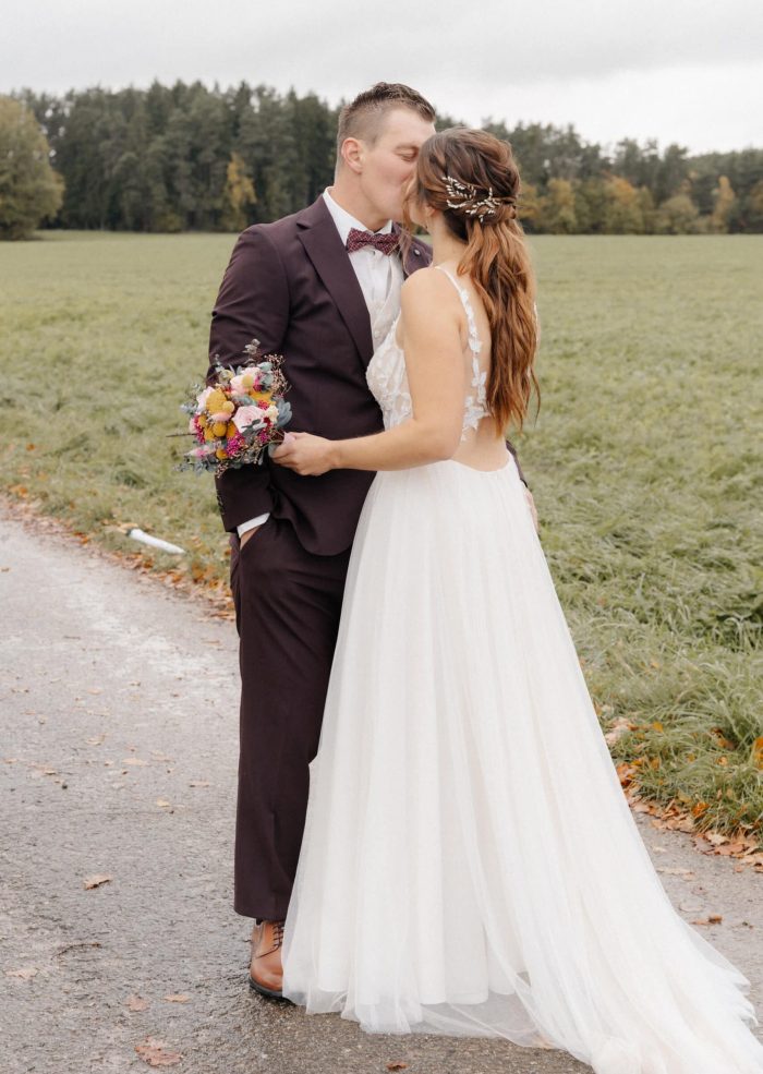 Hochzeitsfotografin, nürnberg, hochzeitsfotos, forchheim, bamberg, erlangen, fürth, Ansbach, Roßtal, Altdorf, Leinburg, Diepersdorf, Trauung, Freie Trauung, Trauredner, Standesamt Nürnberg, Standesamt Fürth, Standesamt Erlangen, Schloss Wiesenthau, Jägers Gwächshaus, Bootshaus Nürnberg,Schuler Himmlische Hochzeiten, Stadtvilla Nürnberg, Hochzeitsladen Nürnberg, Logensaal, Altes Forsthaus Fürth, Orangerie, Schloss Burgfarrnbach, Eventlocation Schloss Thurn, Schloss Hemhofen, Schloss Atzelsberg, Gut Wolfgangshof, Schloss Faber Castell, Tucherschloss, Schloss Neunhof, Schloss Seehof, Schloss Jägersburg, Schloss Burgellern, Winzerhof Stahl, Neue Residenz, Residenzschloss Bamberg, Altes Schloss Eremitage, Hofgarten Eremitage, Trauringe, individuelle Trauringe, Brautmodengeschäft, Kleider machen Bräute, Oh yes Bridal, das Brautwohnzimmer